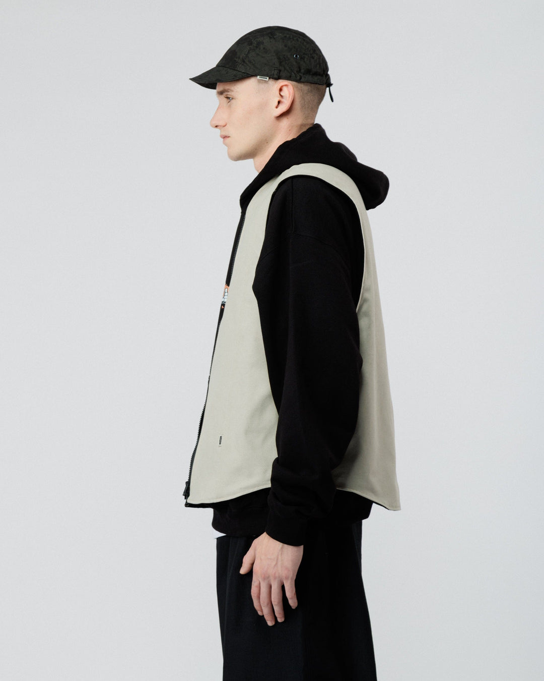 Mill Vest - Stone