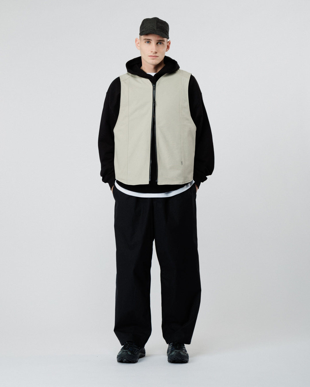 Mill Vest - Stone