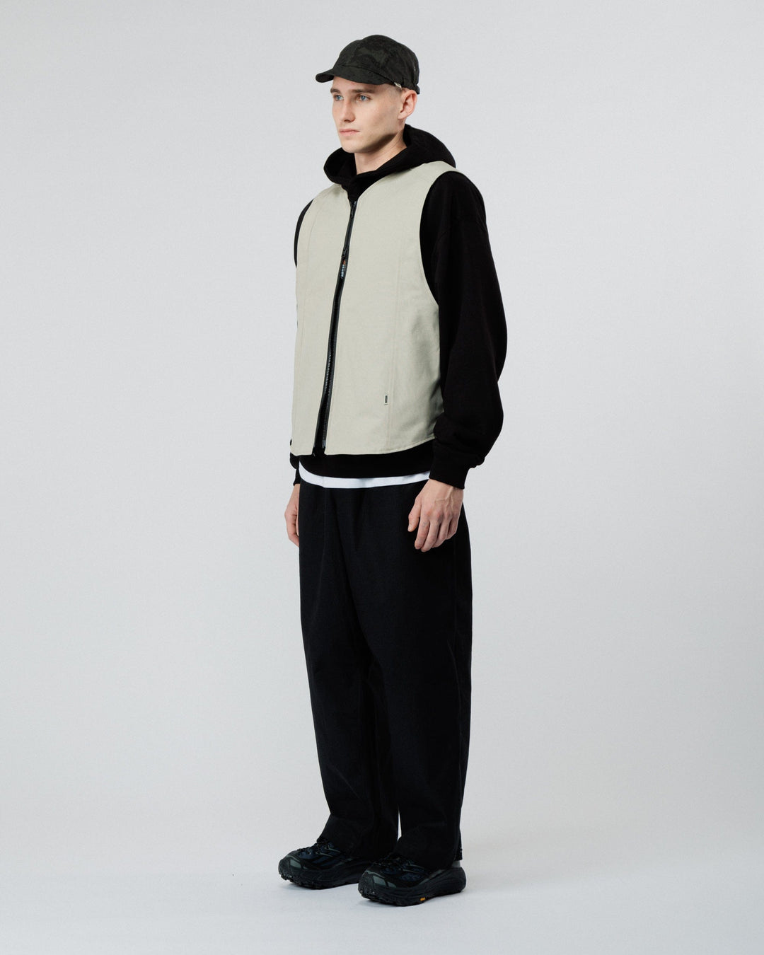 Mill Vest - Stone
